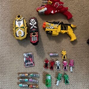 Power rangers Dino Blaster legendary morpher keys and Dino chargers